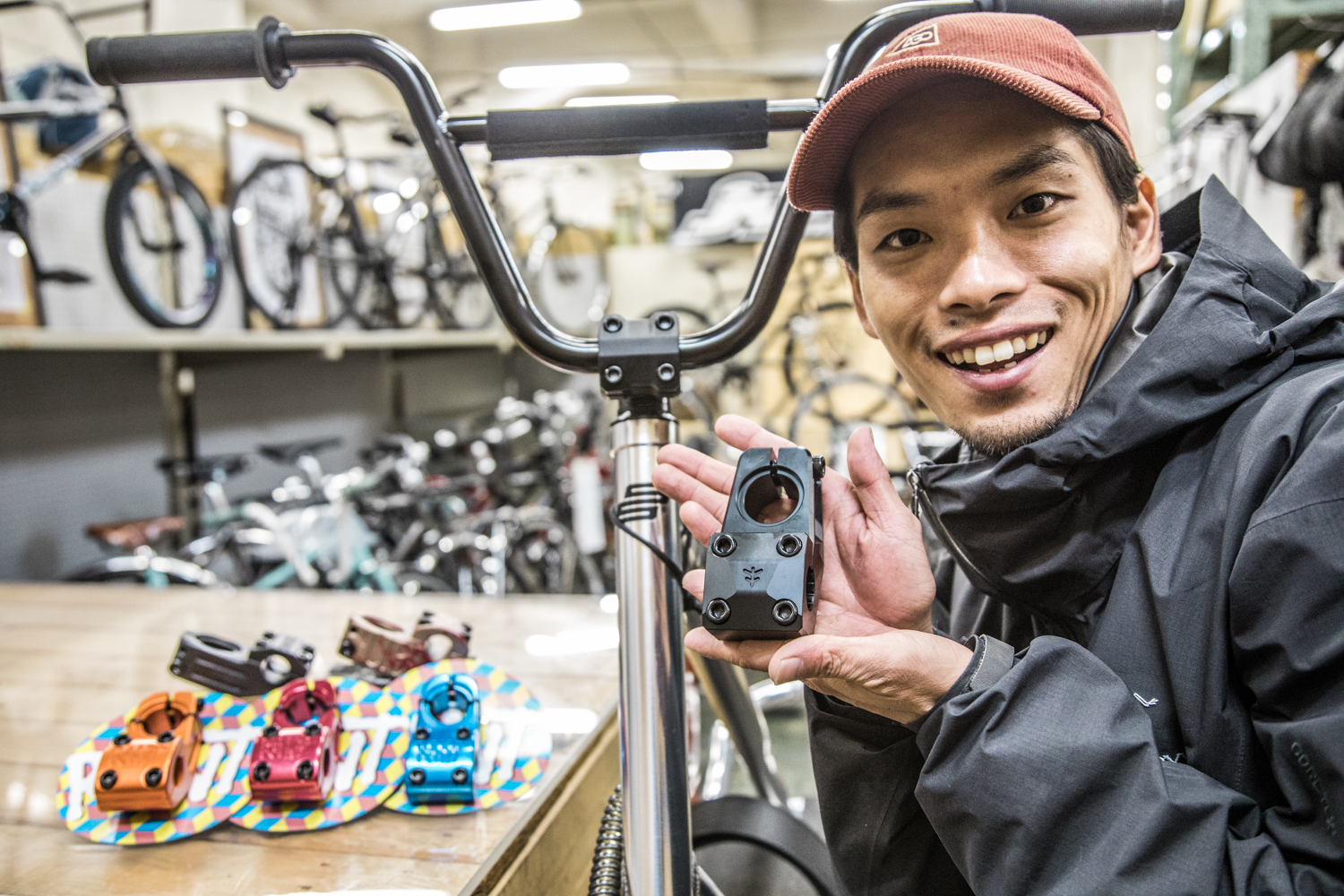 乗り味が大きく変化する！スノースクートのカスタムに最適なBMX