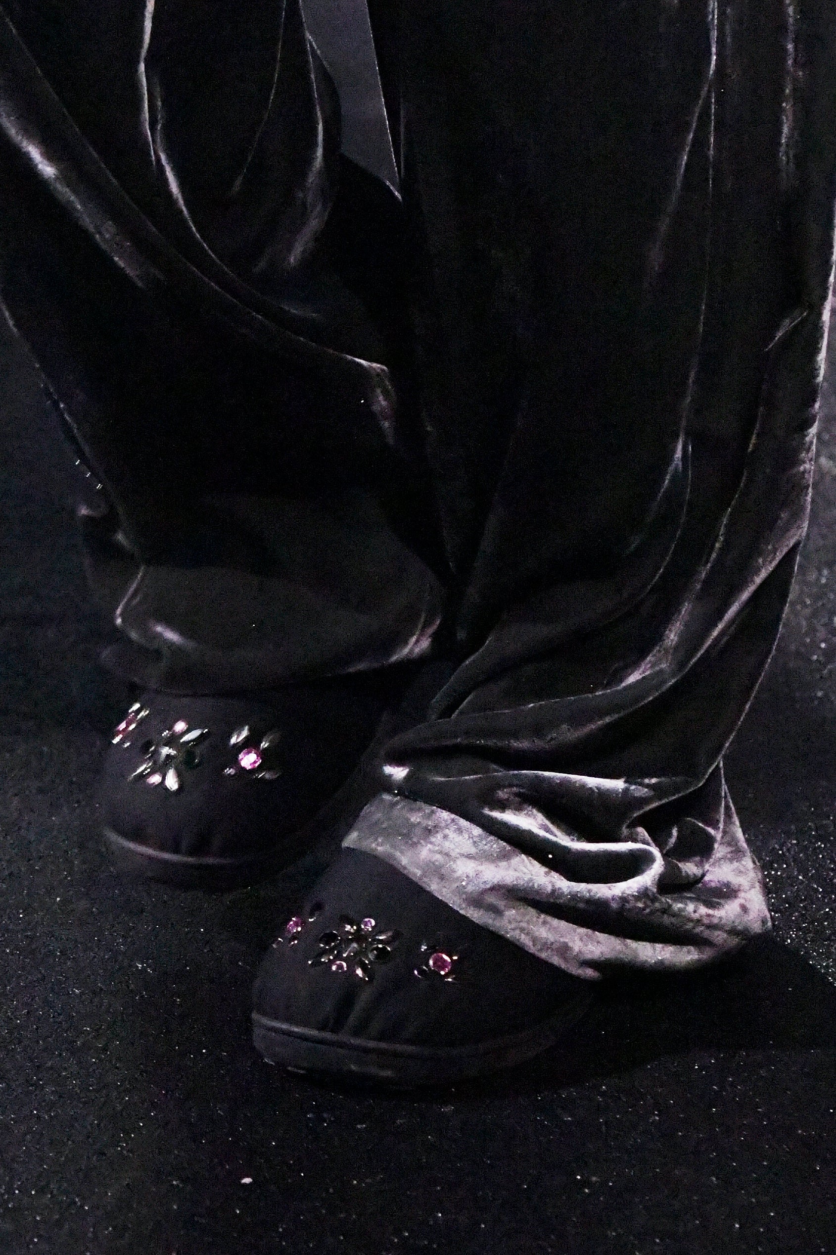 SUBU x MASU STUDS SANDAL BLACK – SUBU ONLINE STORE