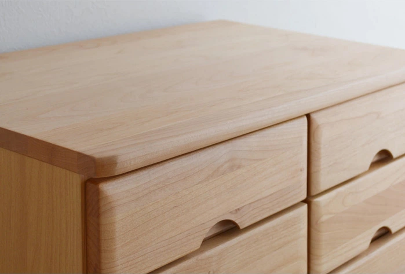 チェスト4段（低め）W70×H71