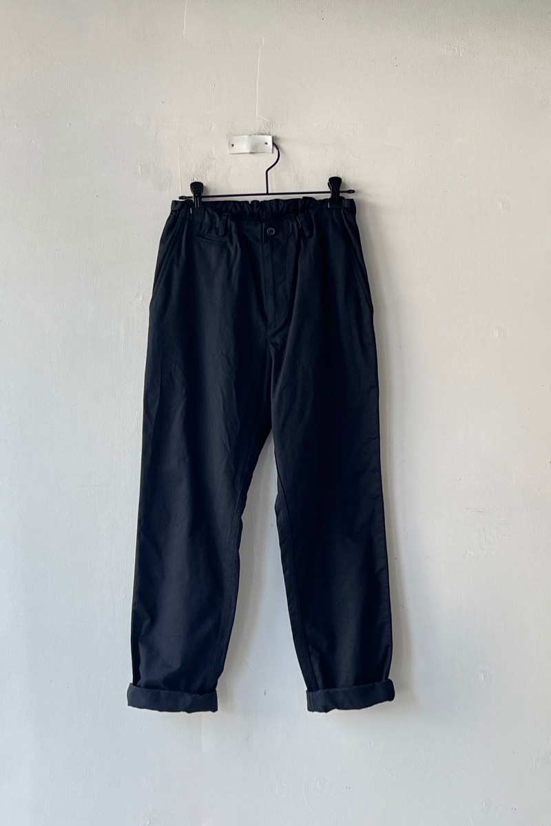 ゴーシュ カツラギスリムテーパードパンツ – SUSCON