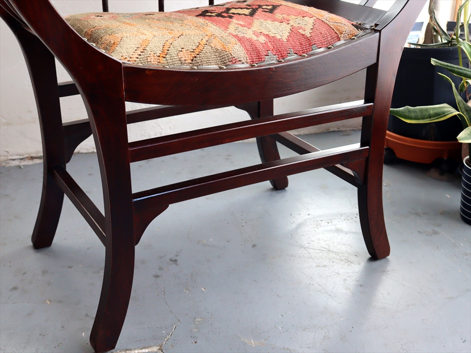 キリムスタイル / トルコ木製アームチェア H71×W72×D37cm オールド