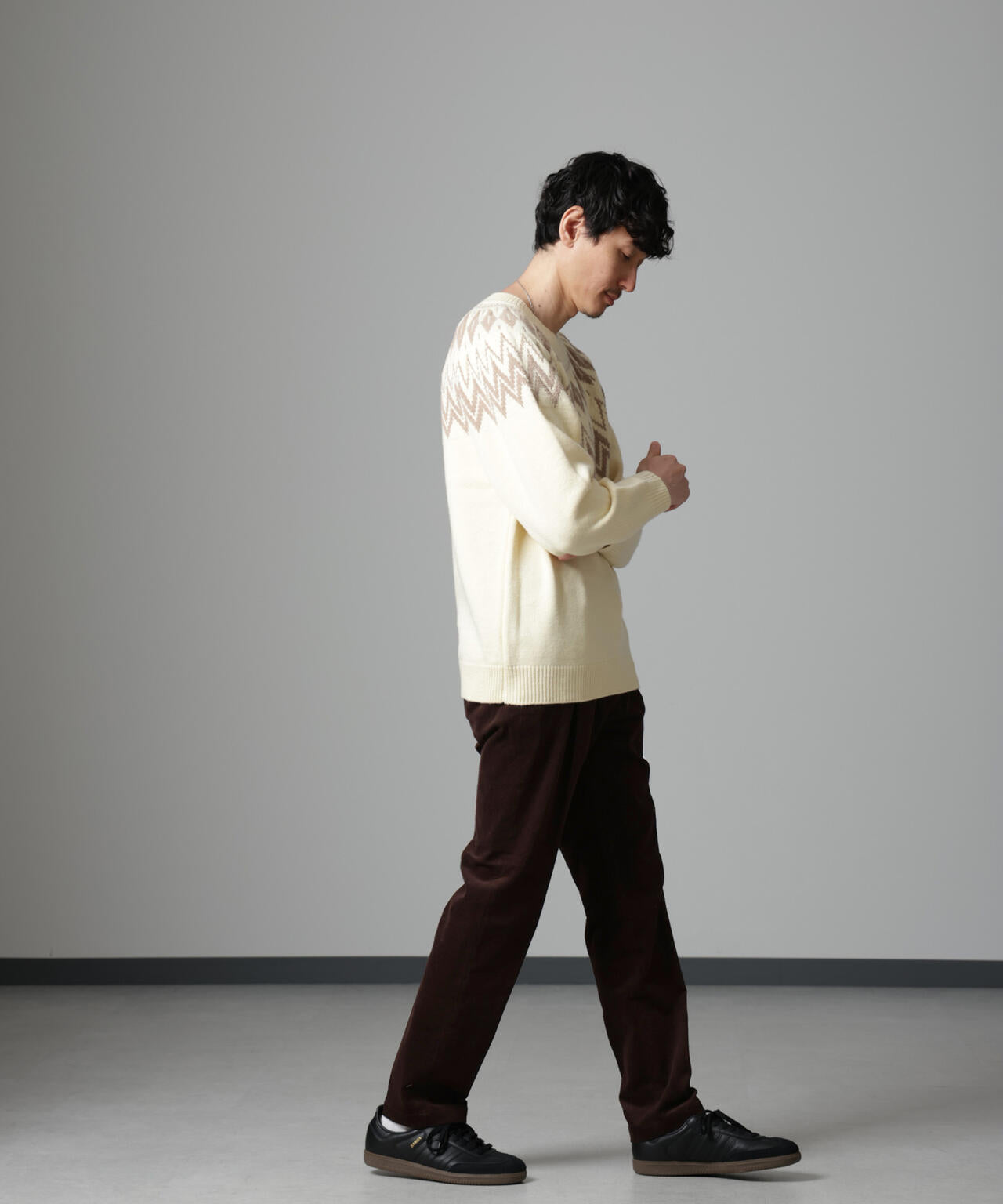 タックテーパード コーデュロイ パンツ