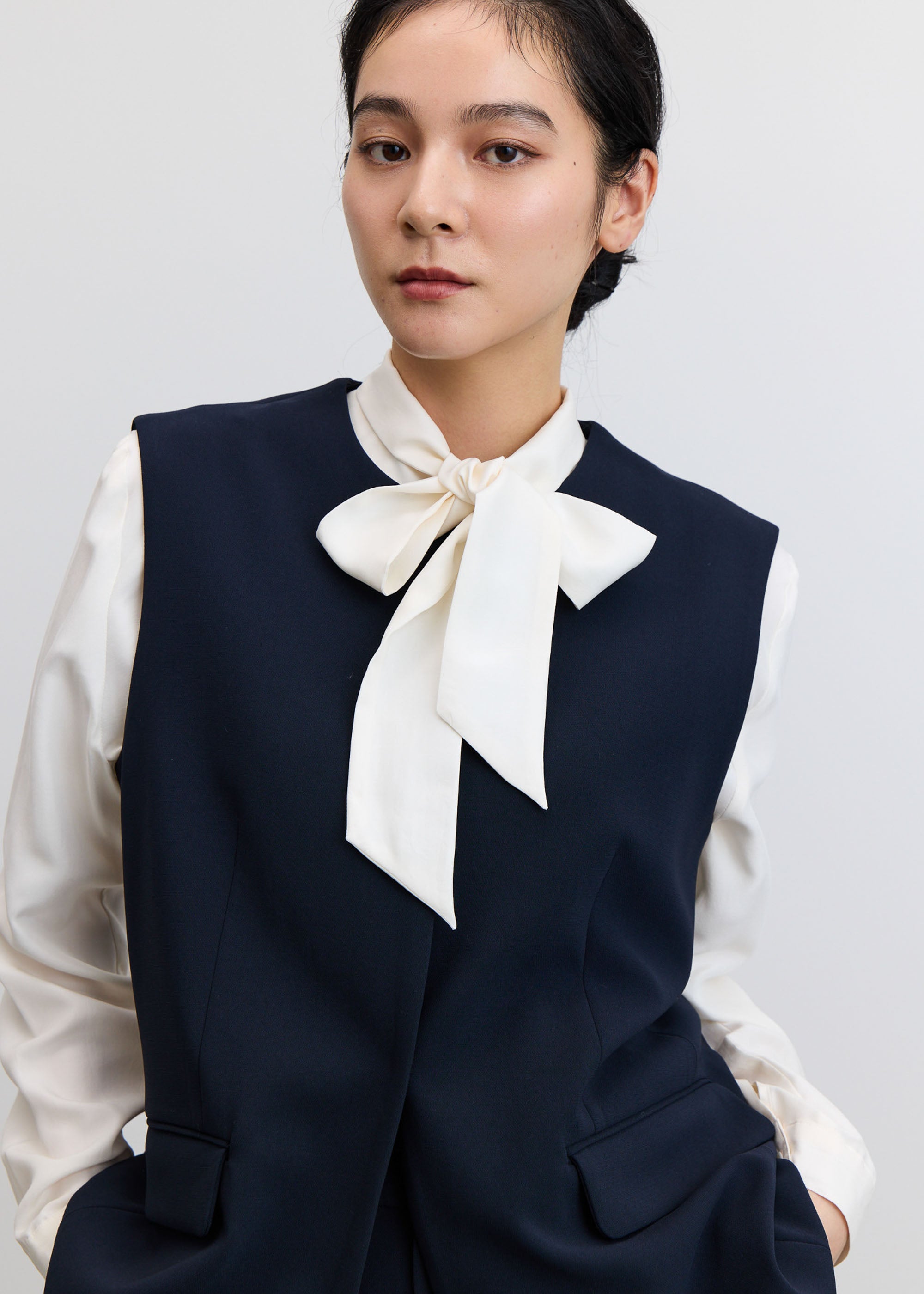 クルーネックジレ - SOÉJU online store｜上質な大人の女性のための