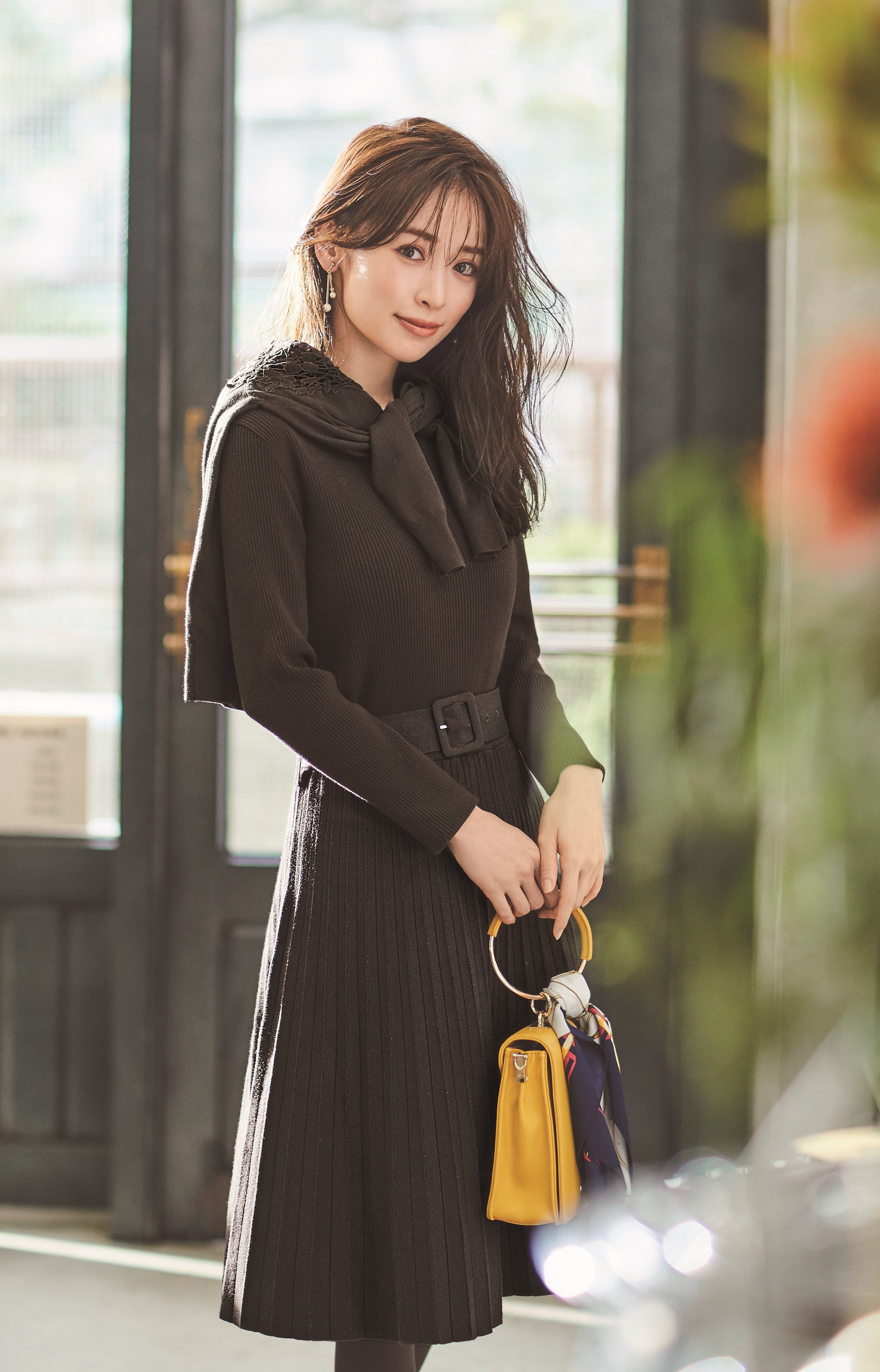 美人百花12月号◇泉里香さん着用◇バックシャンニットSETUP