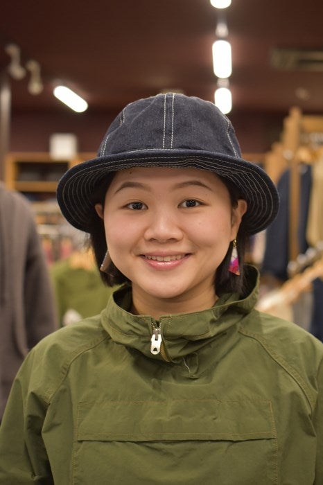 リアルマッコイズ 未洗いとワンウォッシュした アーミーハットの着用