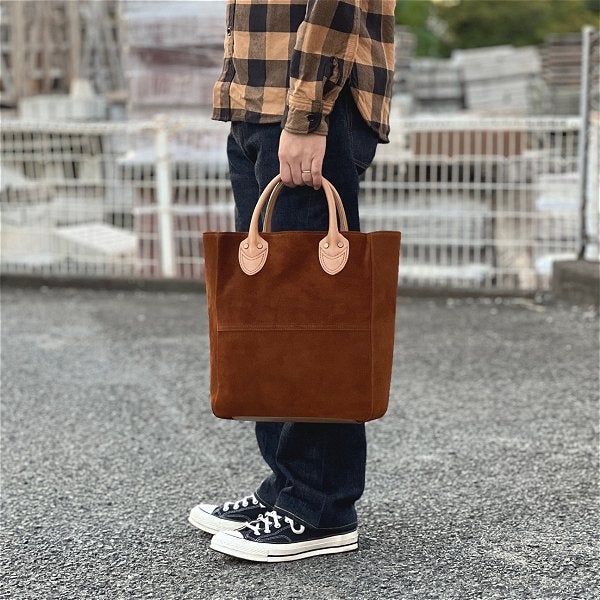 新登場！！2種類のレザーを贅沢に使用した新作トートバッグ