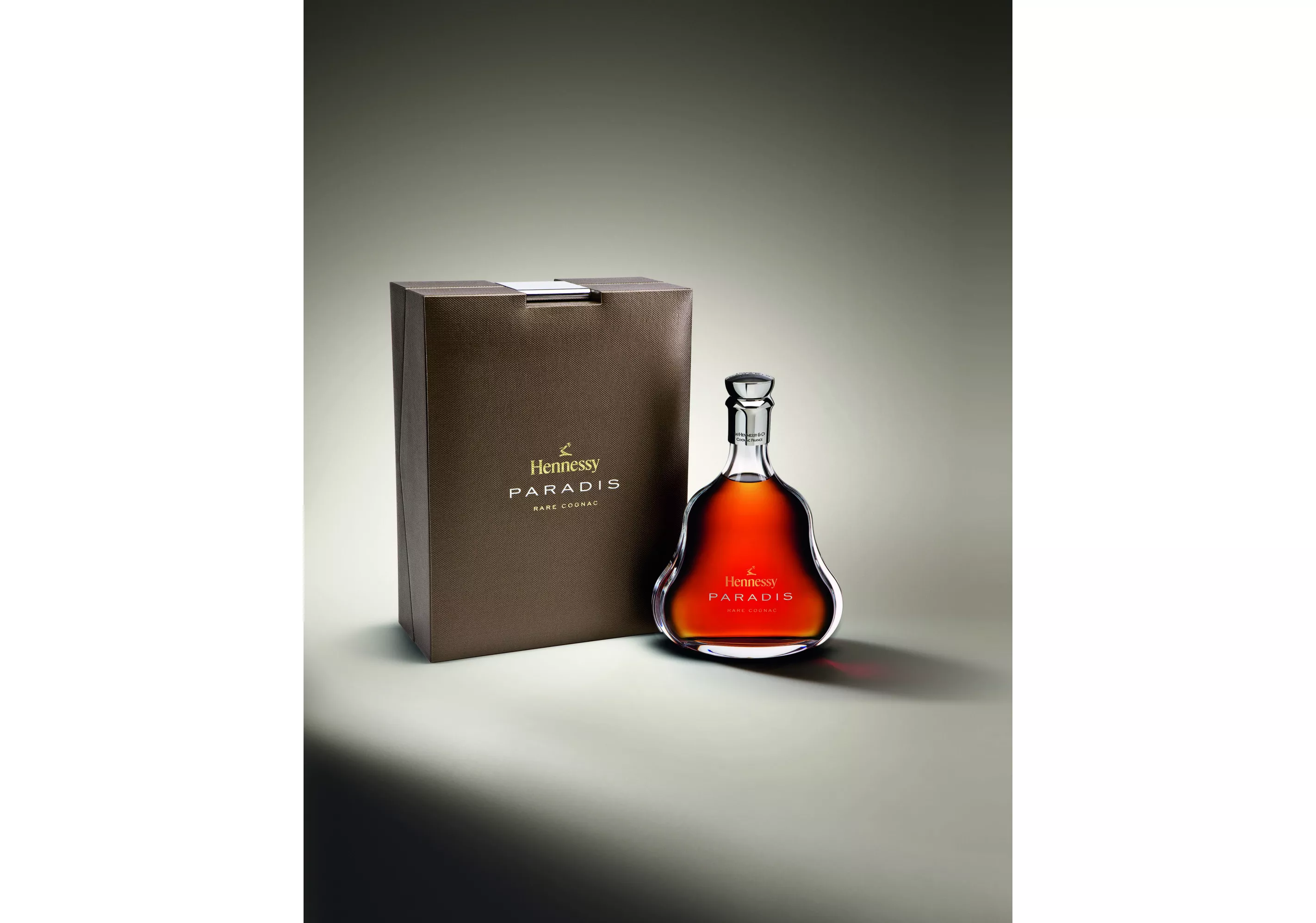 Hennessy Paradis Cognac - 700ml - オンライン購入 - Cognac-Expert.com