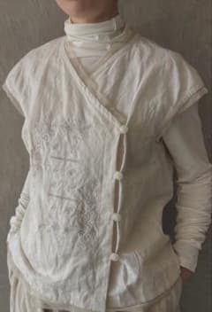 NATIVE VILLAGE ネイティブヴィレッジ 刺繍ベスト - メルカリ