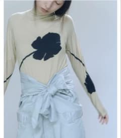 RITSUKO KARITA フラワーハイネックトップス - メルカリ