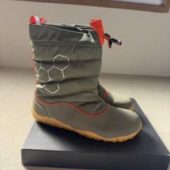 VIVOBAREFOOT スノーブーツ オリーブグリーン - メルカリ