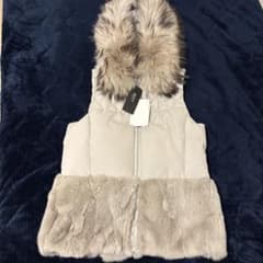 新品】VICKY ダウンベスト ファー付き ジップアップ グレージュ タグ