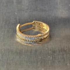 18金 ピアス 0.7グラム AU750 - メルカリ