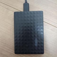 Seagate ポータブルハードHDD 2TB (SGP-MX020UBK) - メルカリ