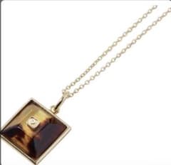 TORTOISE SHELL GOLD NECKLACE SQUARE - メルカリ