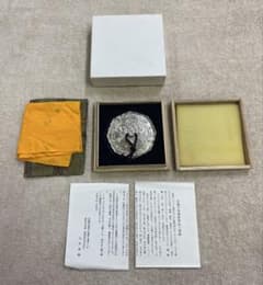 無形文化財(文化庁) 山本凰龍作 双凰天馬菊唐草紋八稜鏡 和鏡 銅製