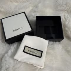箱】GUCCI ギフトボックスと布袋 セット - メルカリ