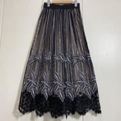 美品 ダブルスタンダードクロージング Sov. カットワークチュール