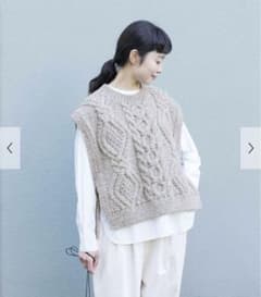 新品タグ付◉ グレー かぐれ ペルーアランニットベスト DOORS - メルカリ