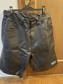 BUTTSTAIN 復刻版 レザーショーツ - メルカリ