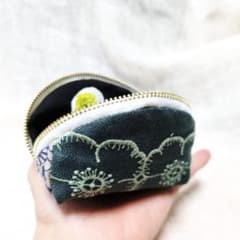 ミナペルホネン生地使用 ハンドメイド ミニポーチ 秘密のあるポーチ