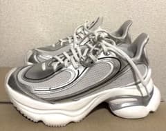 adidas オズヴィーナス アディダス シルバー 24.5 - メルカリ