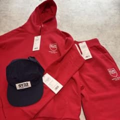 SY32 赤 フード付きトレーナーとスウェットパンツ、帽子セット - メルカリ