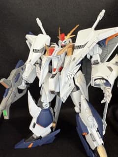 HGクスィーガンダム 完成品 白以外全塗装 - メルカリ