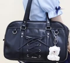 axes femme POETIQUE レースアップボストンバッグ 黒 スクバ風 - メルカリ