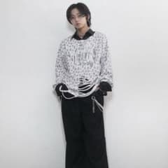 k*k様 【GRANCY】新品 未使用品 総柄ラインストーングラフィックロンT