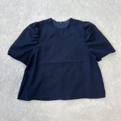 極美品】FORME ネイビー 半袖 パフスリーブ ブラウス - メルカリ
