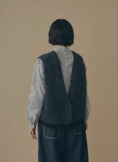 ma様 ミナペルホネン laine ニットベスト - メルカリ