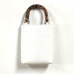 牛革クロコ型押し バンブー手提げ 小 白色 ◇ 竹手バッグ神輿祭り