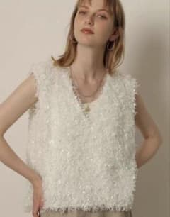 CADUNE カデュネ ふわふわトップス ホワイト 白 - メルカリ