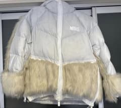 2/14削除【人気コラボ】ナイキ sacai ホワイト ダウンジャケット