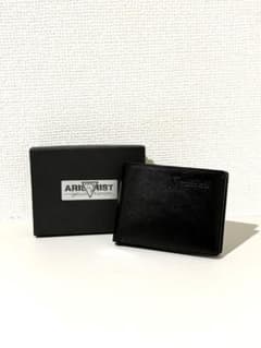 ARISTRIST 二つ折り財布 - メルカリ