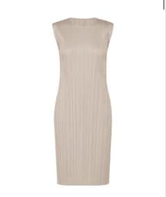 プリーツプリーズ ワンピース グレージュ basics - メルカリ