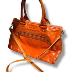 名作】miumiu ヴィッテロシャイン 2wayバッグ ヴィンテージ加工 - メルカリ