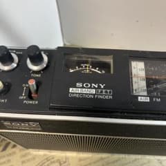 専用品トップのチューニングスケール部のクラックが残念。ソニーTFM