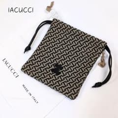 イアクッチ モノグランマ ポーチ 巾着 - メルカリ