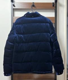 MONCLER ネイビー ベルベット ダウンジャケット - メルカリ