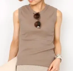 2026年最新】Dignity sleevelessプルオーバーの人気アイテム - メルカリ