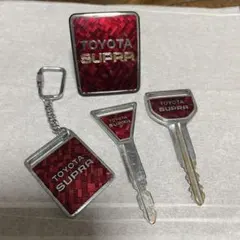 TOYOTA SUPRA エンブレムキーリングセット - メルカリ