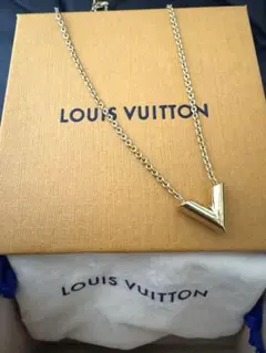 2026年最新】ルイ ヴィトン エセンシャルv ネックレス シルバーの人気
