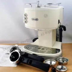 デロンギデディカ エスプレッソ・カプチーノメーカー EC680Mメタル