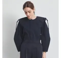 2026年最新】yori ブラウス shiroconの人気アイテム - メルカリ