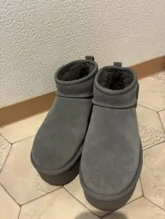 2026年最新】UGG 厚底ブーツ グレーの人気アイテム - メルカリ