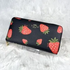 2026年最新】coach いちご 長財布の人気アイテム - メルカリ