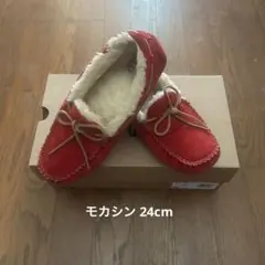 2026年最新】UGG カラー：レッド系 モカシンの人気アイテム - メルカリ