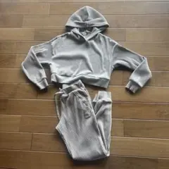 2026年最新】Alo yoga xxsの人気アイテム - メルカリ