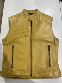 2026年最新】GUCCI レザー ベスト ジレの人気アイテム - メルカリ